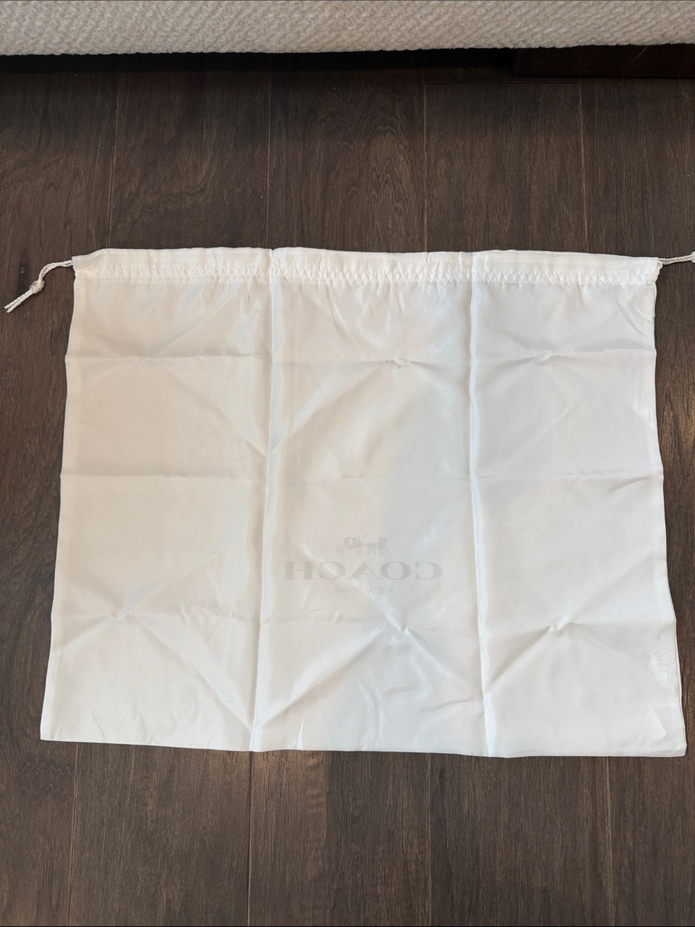 Coach White Dust Bag - Picture 4 of 5
